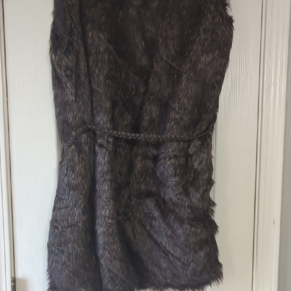 Kardashian Kollection Brown Faux Fur Vest - Picture 6 of 7